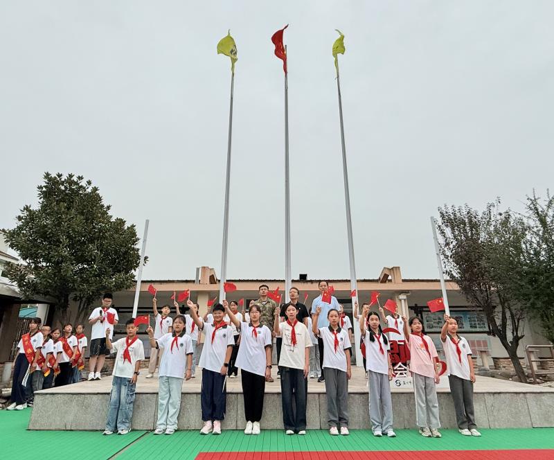 057C19236E250452FE06FE86AF0FFA44.jpg 057C19236E250452FE06FE86AF0FFA44.jpg